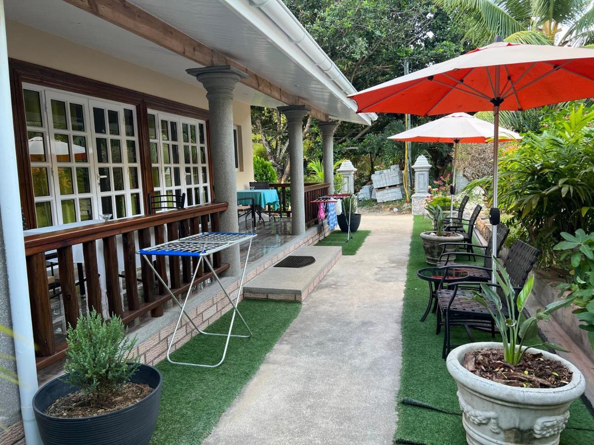 Chloe'S Cottage Self-Catering La Digue Exterior foto
