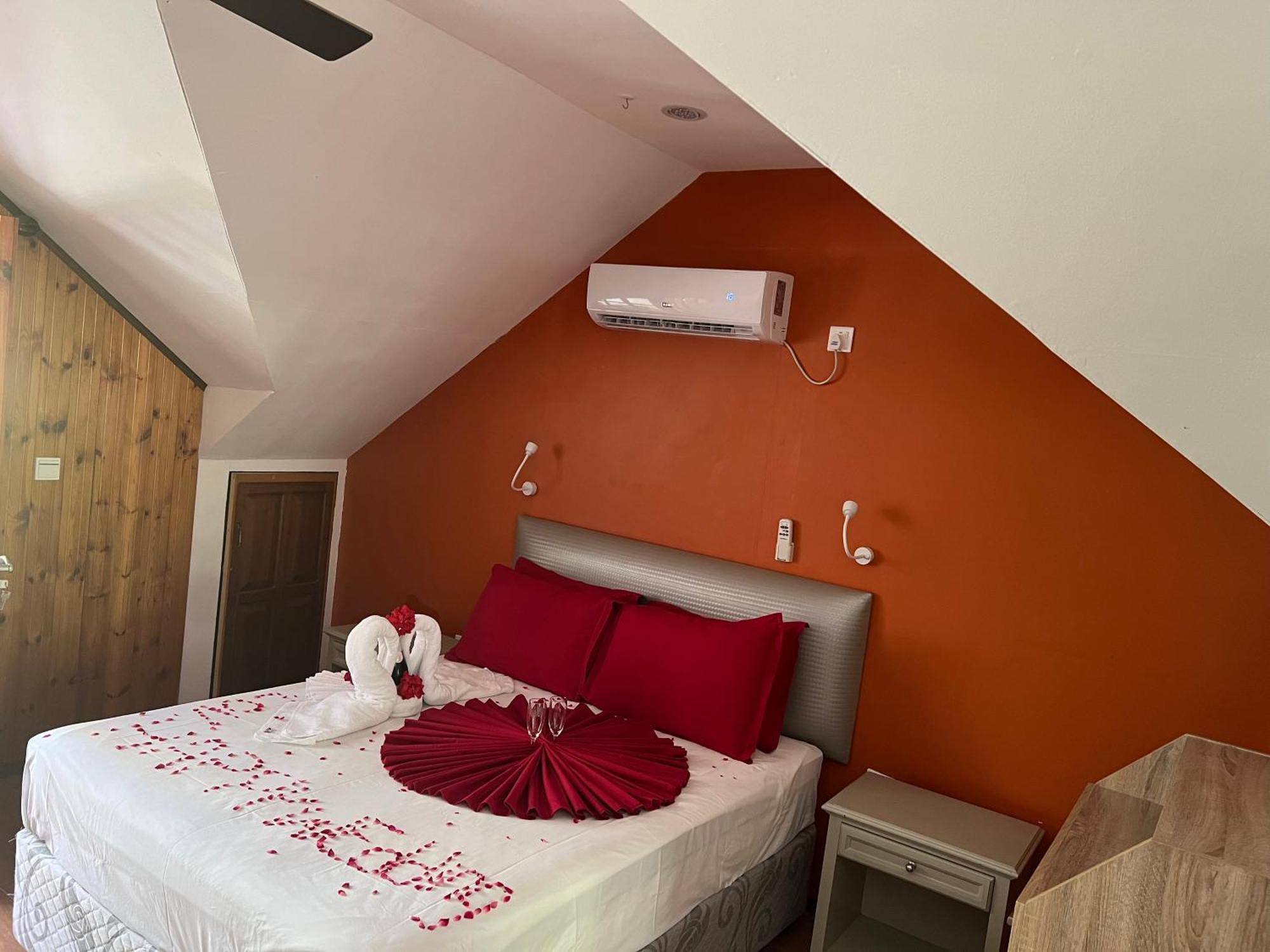 Chloe'S Cottage Self-Catering La Digue Exterior foto