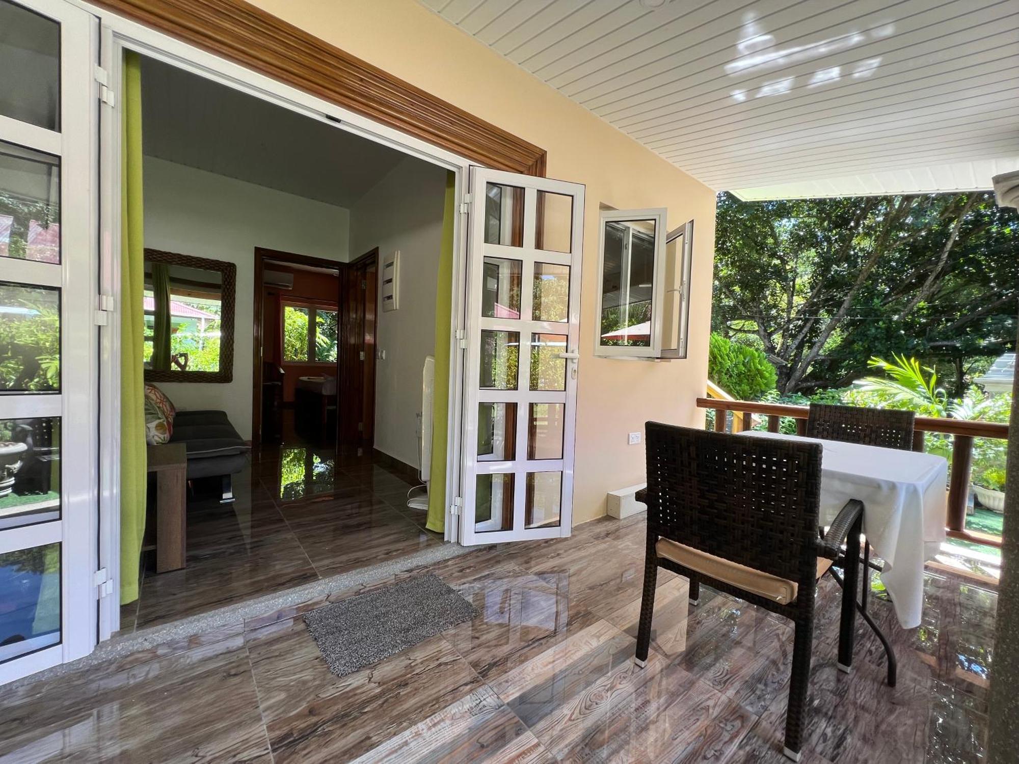 Chloe'S Cottage Self-Catering La Digue Exterior foto