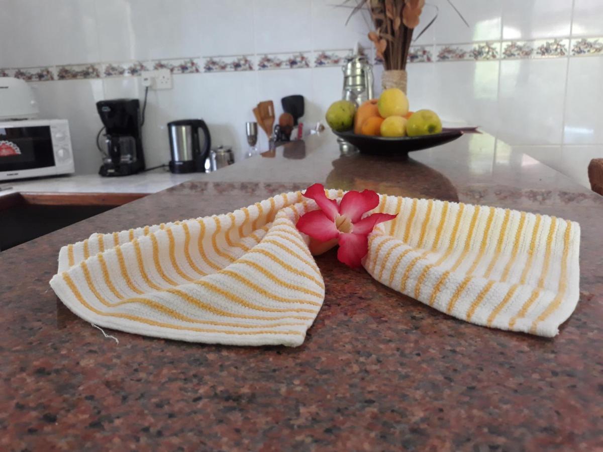 Chloe'S Cottage Self-Catering La Digue Quarto foto